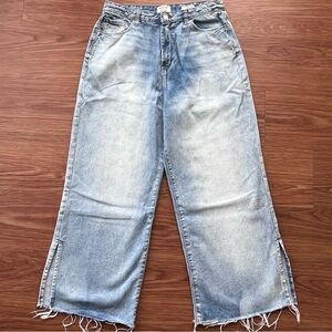 Kensie True Vintage “The Wide Leg” frayed hem Jean